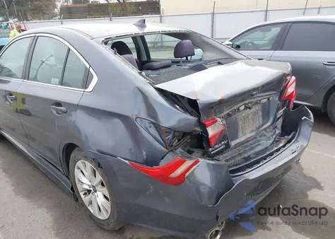 2017 Subaru Legacy 2.5I Premium z USA, uszkodzony, nr VIN 4S3BNAC65H3007455